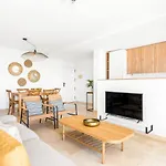 With Terrace And Private Parking Radazul