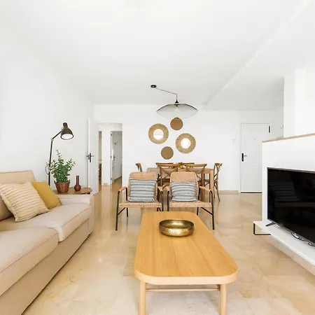 Apartment With Terrace And Private Parking Radazul