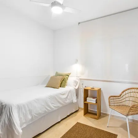 Apartament With Terrace And Private Parking Radazul