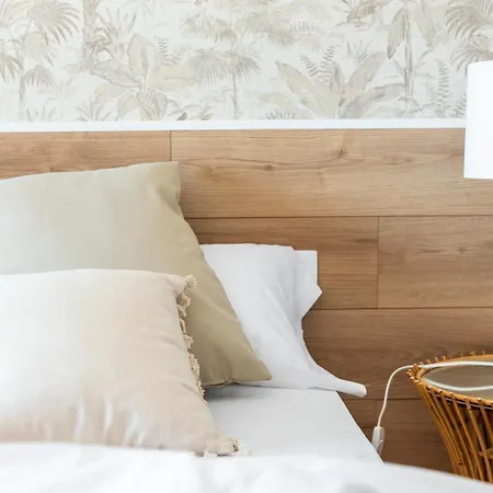 With Terrace And Private Parking Apartament Radazul