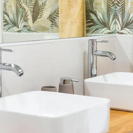 With Terrace And Private Parking Apartament *