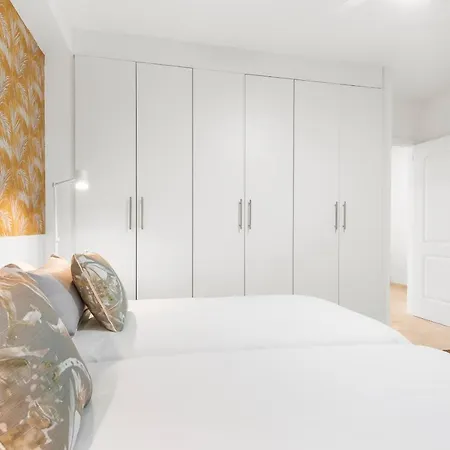 Apartment With Terrace And Private Parking