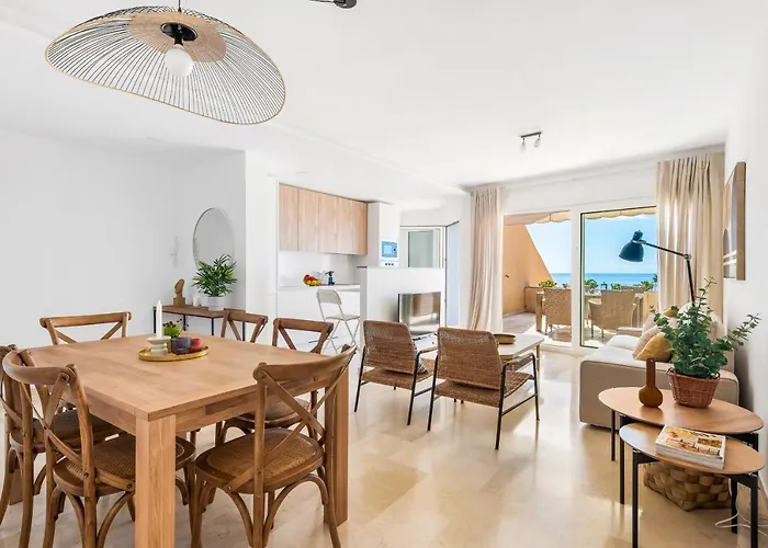 דירה With Terrace And Private Parking Radazul