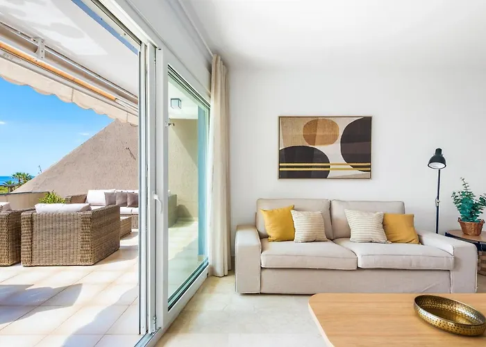 With Terrace And Private Parking * Radazul