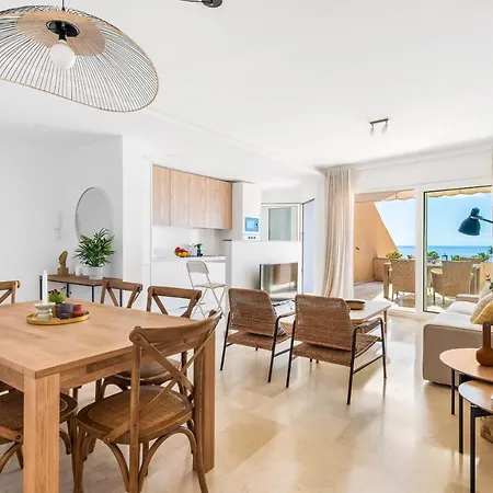 Apartamento With Terrace And Private Parking Radazul