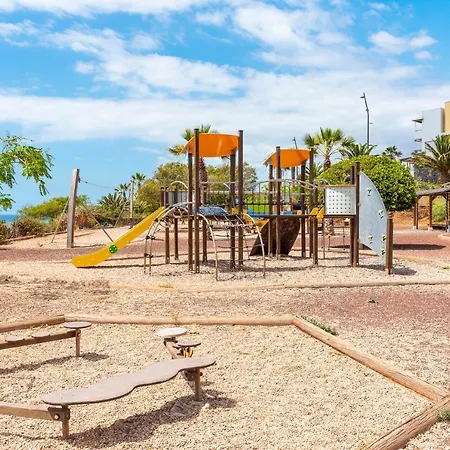 With Terrace And Private Parking Διαμέρισμα *